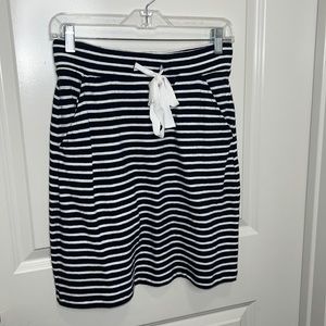 Loft! Navy and white strip lounge skirt